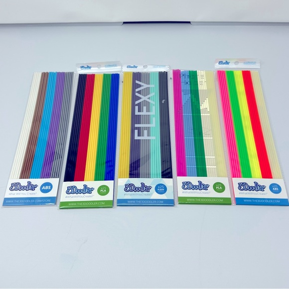 NWT 3Doodler Wobbler Works V2.0 3D Printing Pen Set - Picture 3 of 4